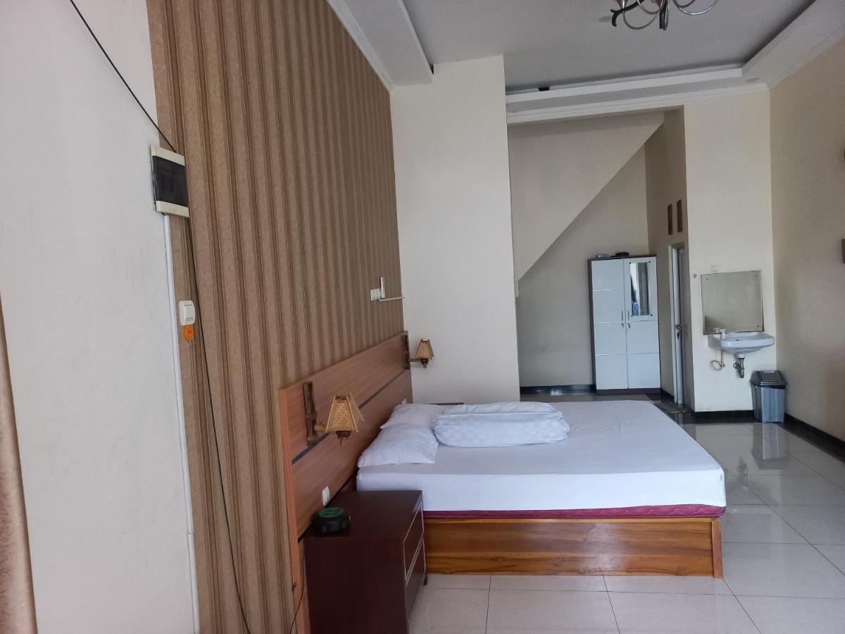 Riki Guesthouse Syari'Ah เจอปารา ภายนอก รูปภาพ
